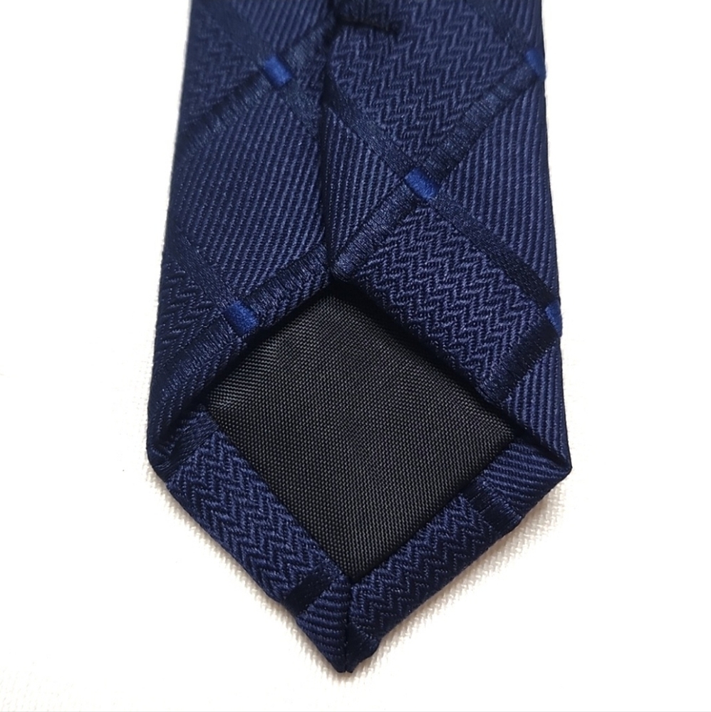 Diamond Necktie - Picture 5 of 15
